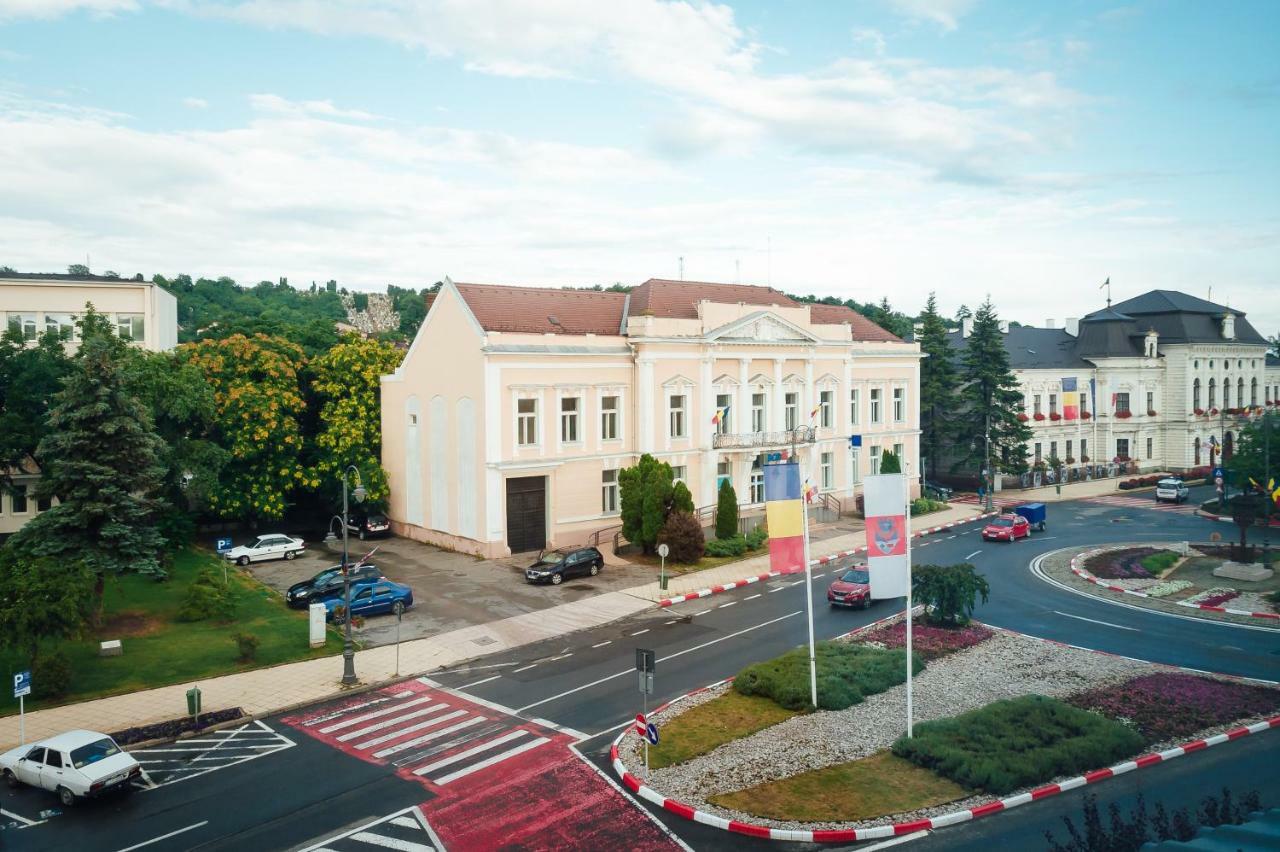 Belle View Apart Hotel Turda Esterno foto